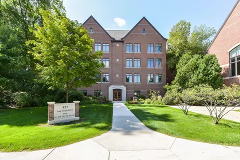 827 Asa Gray Dr #351, Ann Arbor, MI 48105