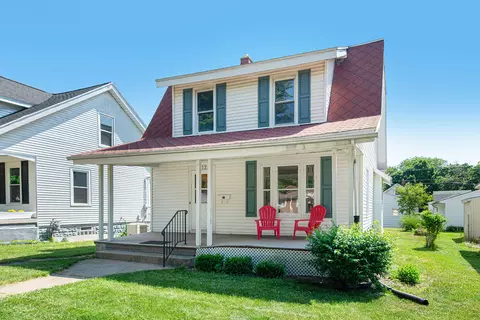 1012 Powers Ave NW, Grand Rapids, MI 49504