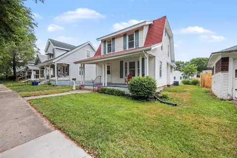 1012 Powers Ave NW, Grand Rapids, MI 49504