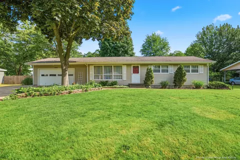 1935 Nielwood Dr, Muskegon, MI 49445