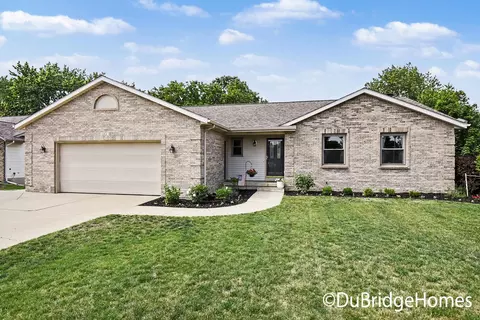 153 Suncrest Ct SW, Grandville, MI 49418