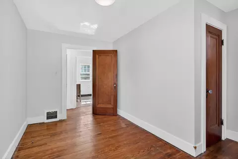 Bedroom - 1109 S Webster St, Jackson, MI 49203 photo 7 of 7