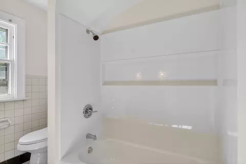 Bath - 1109 S Webster St, Jackson, MI 49203 photo 4 of 4