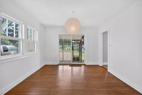 Living - 1109 S Webster St, Jackson, MI 49203 photo 7 of 9