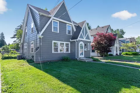 Exterior - 1109 S Webster St, Jackson, MI 49203 photo 2 of 7