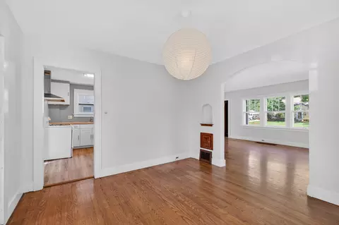 Living - 1109 S Webster St, Jackson, MI 49203 photo 8 of 9
