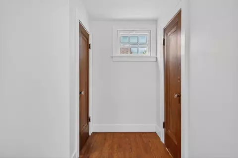 Entry Way - 1109 S Webster St, Jackson, MI 49203 photo 4 of 5