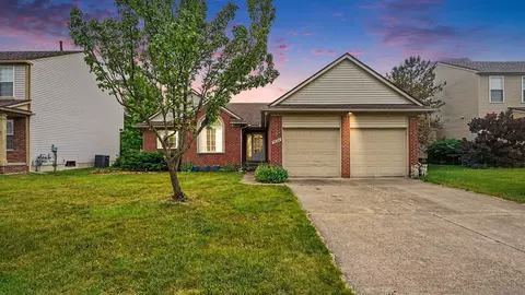 7656 Dover Dr, Ypsilanti, MI 48197