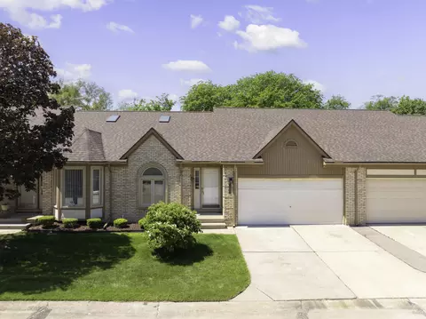 35907 Fierimonte Dr, Clinton Twp, MI 48035