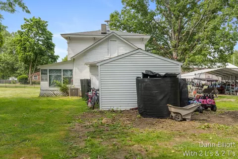 Exterior - 925 E Isham St, Lyons, MI 48851 photo 9 of 13