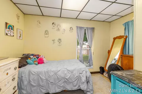 Bedroom - 925 E Isham St, Lyons, MI 48851 photo 5 of 6