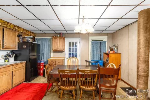 Dining - 925 E Isham St, Lyons, MI 48851 photo 1 of 2
