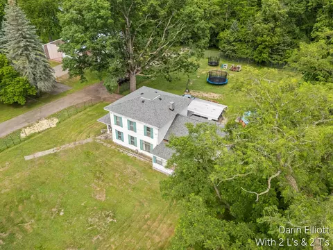 View/Area - 925 E Isham St, Lyons, MI 48851 photo 3 of 5