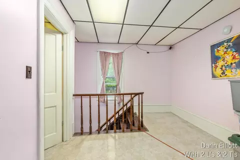 Entry Way - 925 E Isham St, Lyons, MI 48851 photo 2 of 3