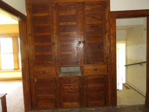 Entry Way - 667 W Southern Rd, Bronson, MI 49028 photo 1 of 1