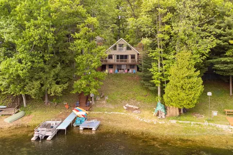 6387 N Larson Rd, Fountain, MI 49410