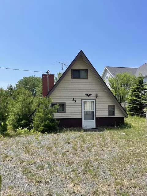 55 S Lighthouse Dr, Mears, MI 49436