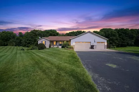 9546 Plow Point Ct SE, Alto, MI 49302