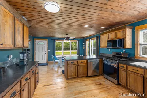 Kitchen - 5810 W Sidney Rd, Sidney, MI 48885 photo 3 of 3