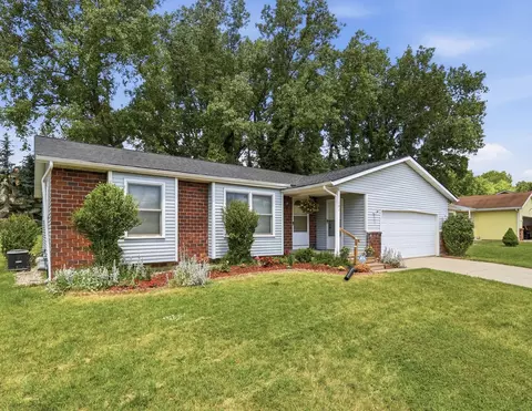1821 32nd St SE, Grand Rapids, MI 49508