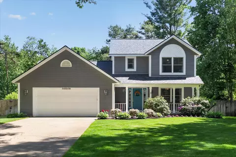 14846 Birdsong Ln, Grand Haven, MI 49417