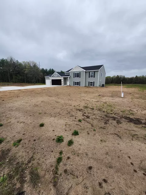 8167 Carlton Creek Rd, Rothbury, MI 49452