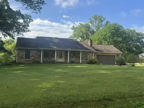 313 Wood Hills Dr, Concord, MI 49237