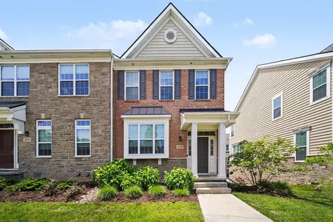2872 Hardwick Rd, Ann Arbor, MI 48105