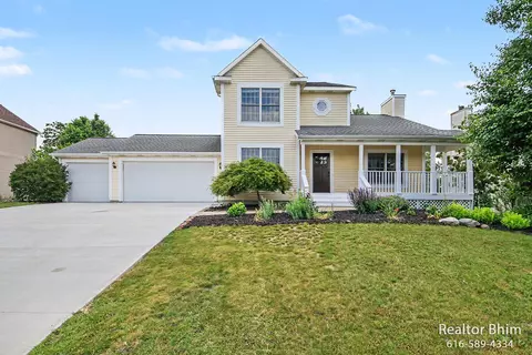6712 Hartman Dr SE, Caledonia, MI 49316