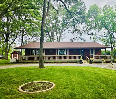 30069 Brandt Rd, Colon, MI 49040