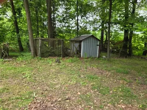 Exterior - 6980 Wooster Rd, Jackson, MI 49201 photo 2 of 8
