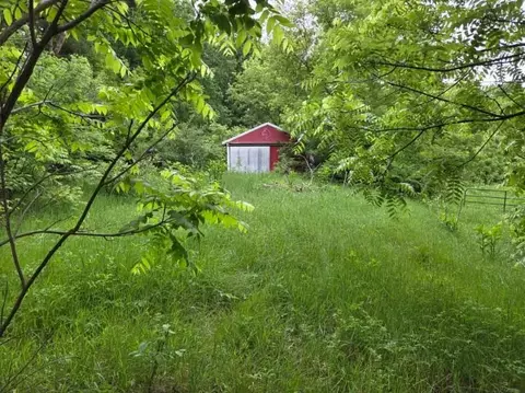 Exterior - 6980 Wooster Rd, Jackson, MI 49201 photo 6 of 8