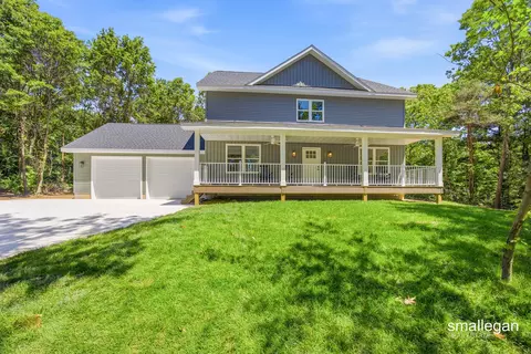 12905 Bowen Lake Dr, Gowen, MI 49326