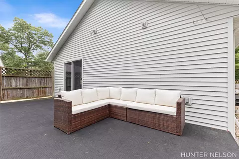 Exterior - 1081 E 98th St, Grant, MI 49327 photo 10 of 12