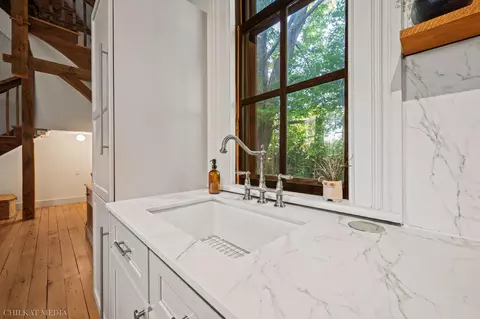Kitchen - 1055 Mount Tabor Rd, Buchanan, MI 49107 photo 6 of 8
