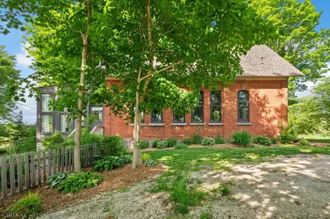 Exterior - 1055 Mount Tabor Rd, Buchanan, MI 49107 photo 5 of 10