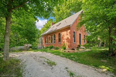 Exterior - 1055 Mount Tabor Rd, Buchanan, MI 49107 photo 4 of 10