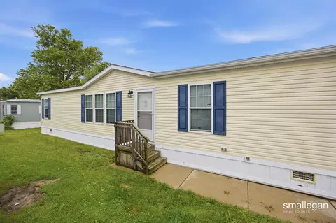 3668 Sun Valley St NW, Grand Rapids, MI 49544