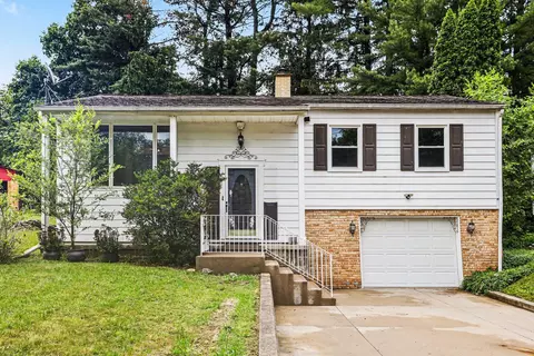 270 Viking Dr, Battle Creek, MI 49017