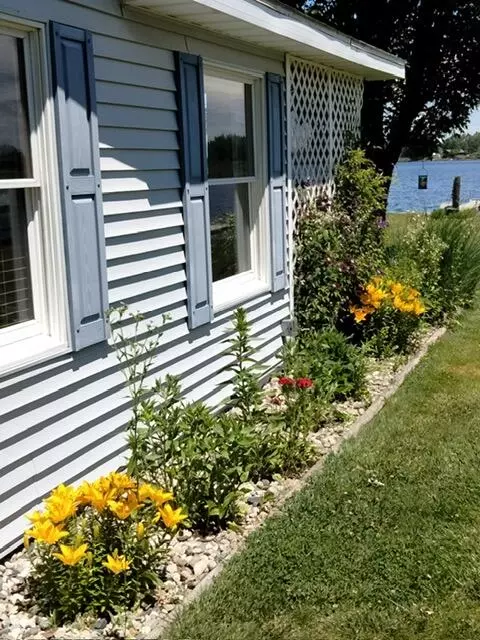 Exterior - 5420 Timberbend Rd, Sears, MI 49679 photo 5 of 10