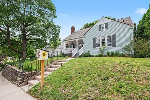 1855 Philadelphia Ave SE, Grand Rapids, MI 49507