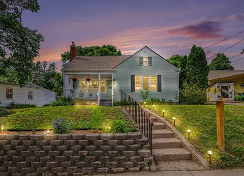 1855 Philadelphia Ave SE, Grand Rapids, MI 49507
