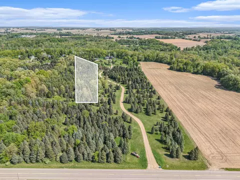 136 Th Ave, Hamilton, MI 49419 photo 3