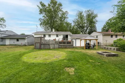 Exterior - 5636 Juniper Dr, Jackson, MI 49201 photo 5 of 8
