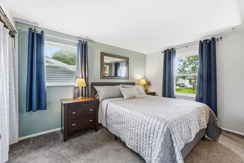 Bedroom - 5636 Juniper Dr, Jackson, MI 49201 photo 2 of 5