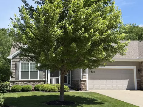 656 Wynding Oaks, Kalamazoo, MI 49006