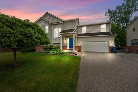 1692 Enclave Ln, Ann Arbor, MI 48103