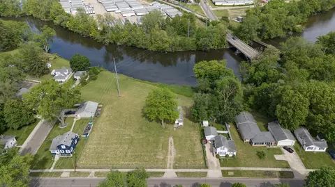 View/Area - 810 S Constantine St, Three Rivers, MI 49093 photo 6 of 6