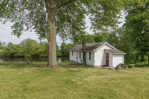 Exterior - 810 S Constantine St, Three Rivers, MI 49093 photo 1 of 12