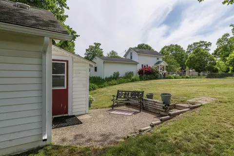 Exterior - 810 S Constantine St, Three Rivers, MI 49093 photo 6 of 12